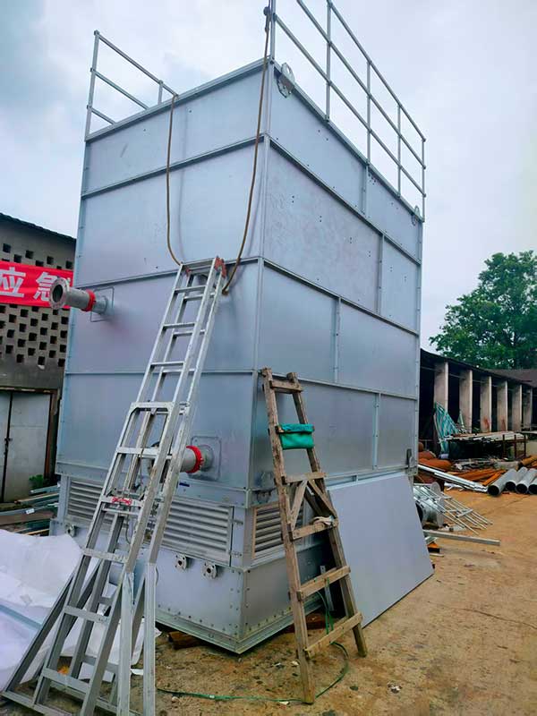 成都闭冷却塔配件，成都闭式冷却塔组装现场