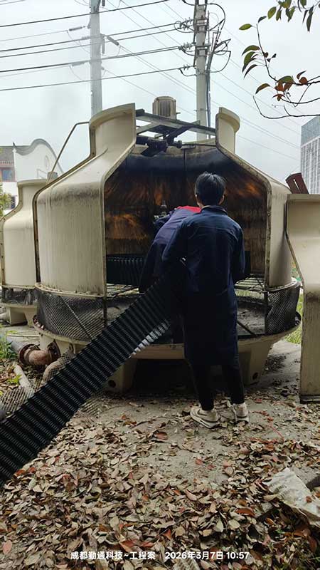 成都圆形冷却塔填料更换方法