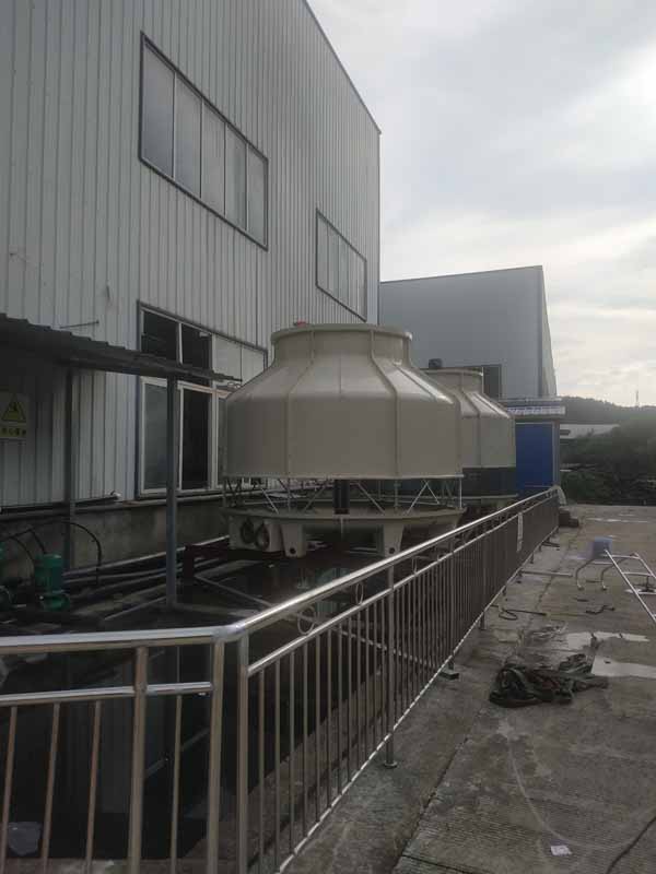 绵阳盐亭GL-200T冷却塔安装现场，使用单位四川中宇新材料科技有限公司